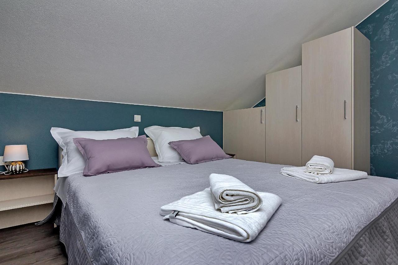 Beso Apartment