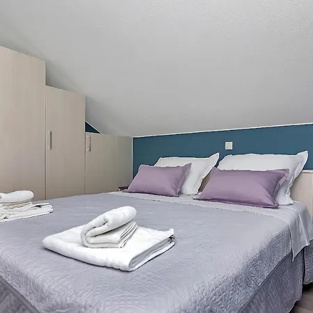 Apartments Beso Makarska Exterior foto