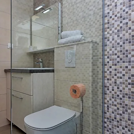 Apartments Beso Makarska Exterior foto